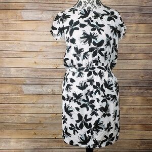 Banana Republic Floral Pocket Dress